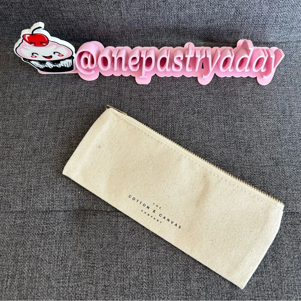 Canvas “c’est la vie” Pencil, Travel Mini Pouch, Cream, Black